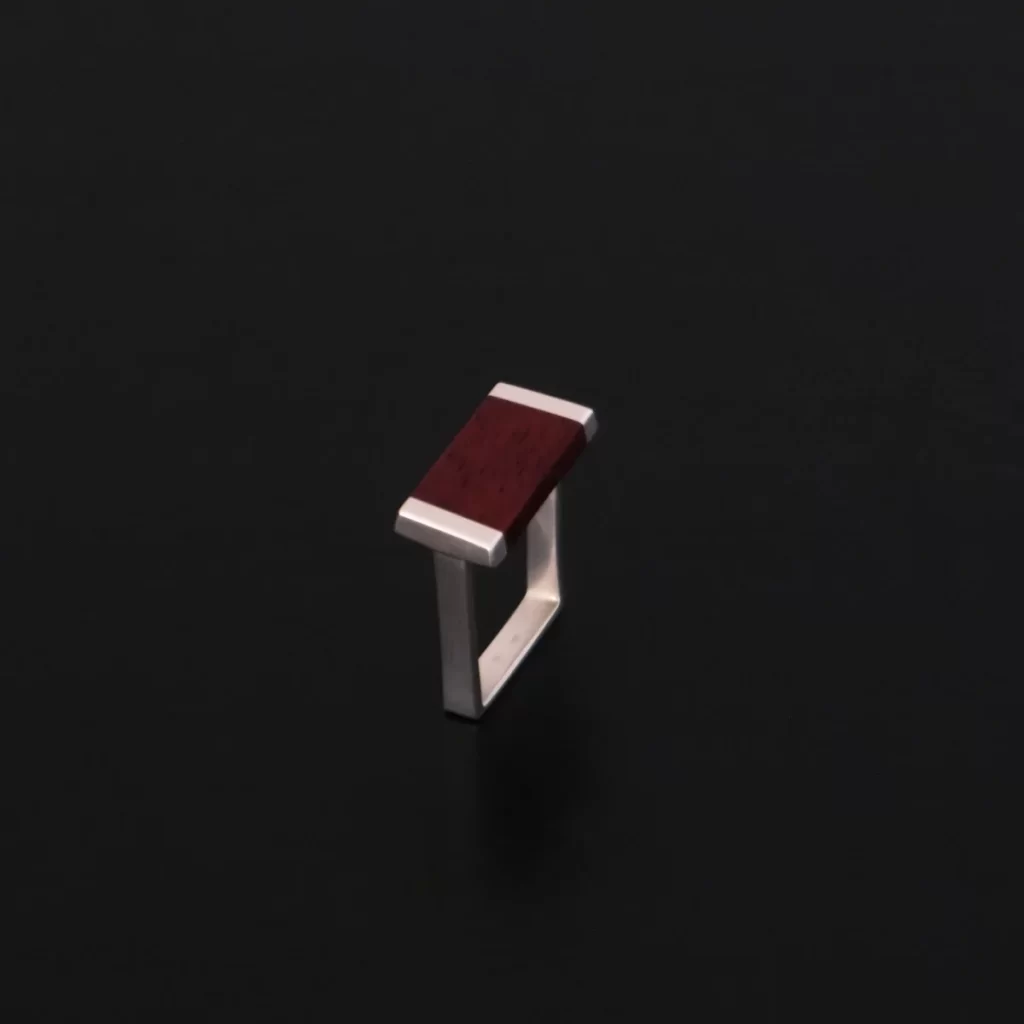 square ring w purple heart trapezoid